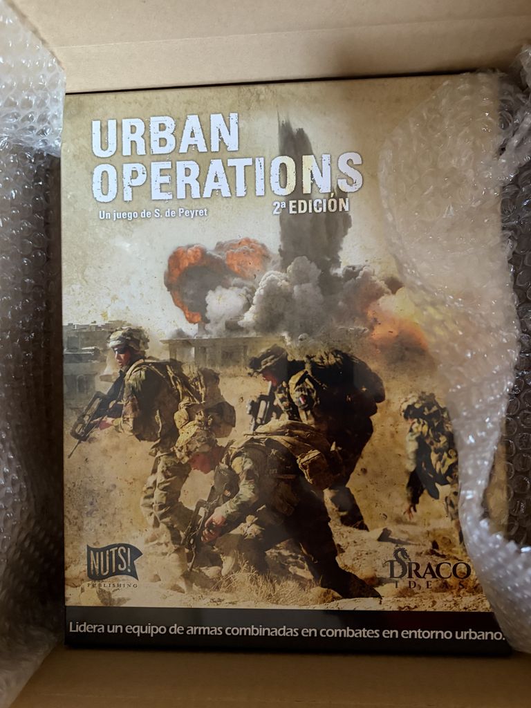 Illustration 5 de Urban Operations: Eastern European Town & Modular Roads