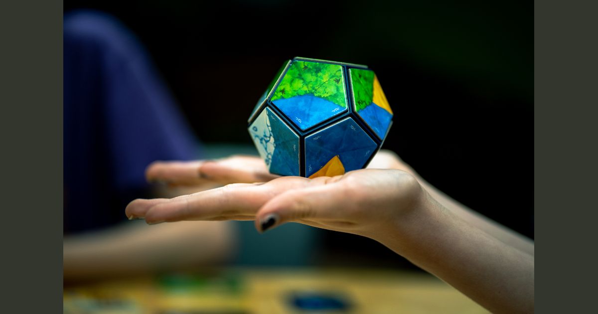 planet board game strategy