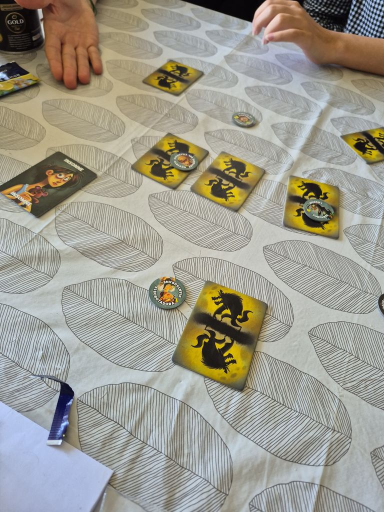 One Night Ultimate Werewolf photo 5