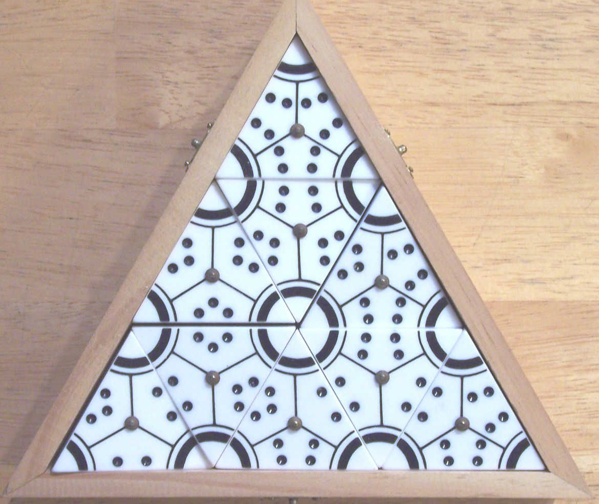 Dominó Triangular