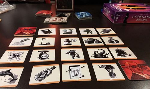 Board Game: Codenames: Pictures