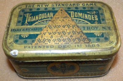 Coperta Triangular Dominoes