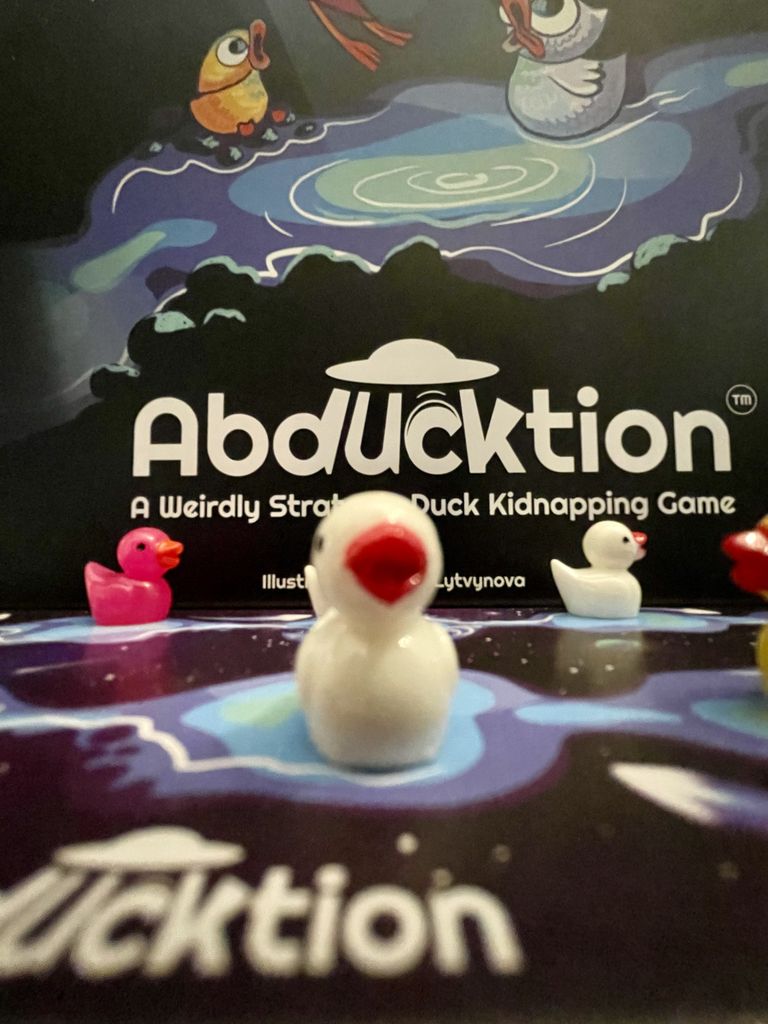 Illustration 8 de Abducktion: A Weirdly Strategic Game of Duck Kidnapping