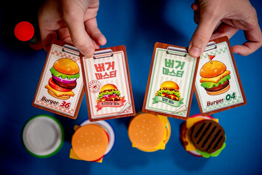 Burger Master - Review @BoardGameColors | Burger Master