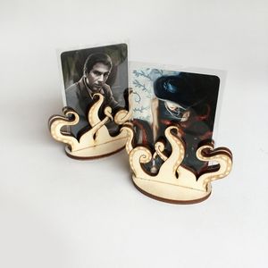 Arkham Horror: The Card Game – The GiftForge Standee