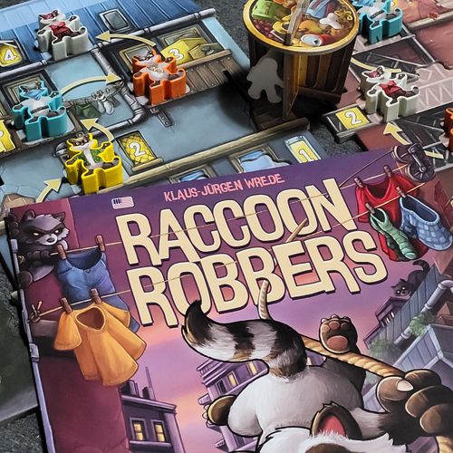 Raccoon Robbers: A quick game that might be too mean for the