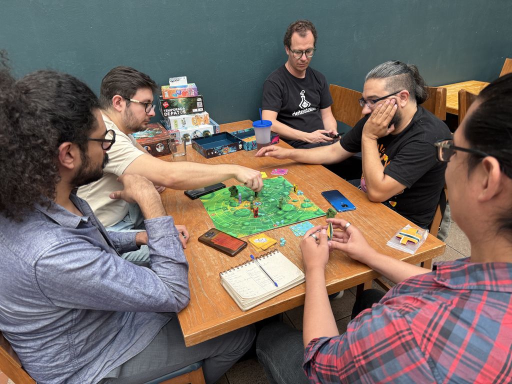 Illustration 4 de Dino Path: The Prehistoric Board Game