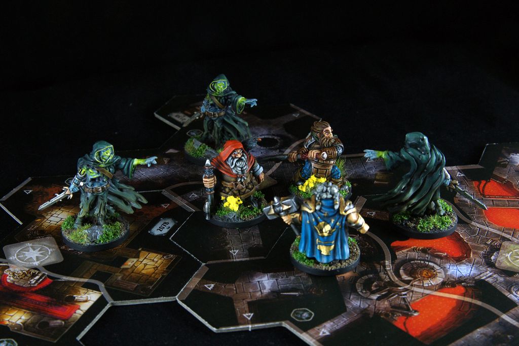 Gimli, Dis and Balin. LotR Journeys in the MiddleEarth Through