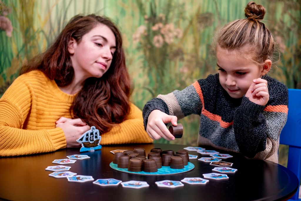 Arrmada @ BoardGameColors