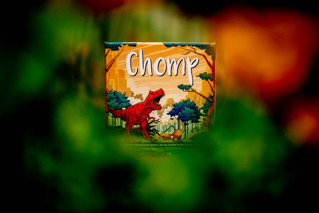 Chomp your way to victory - A @BoardGameColors Review | Chomp
