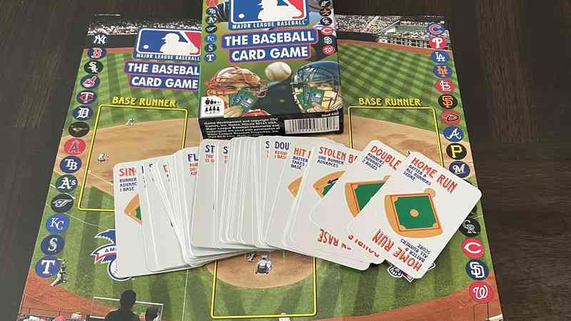 The Baseball Card Game