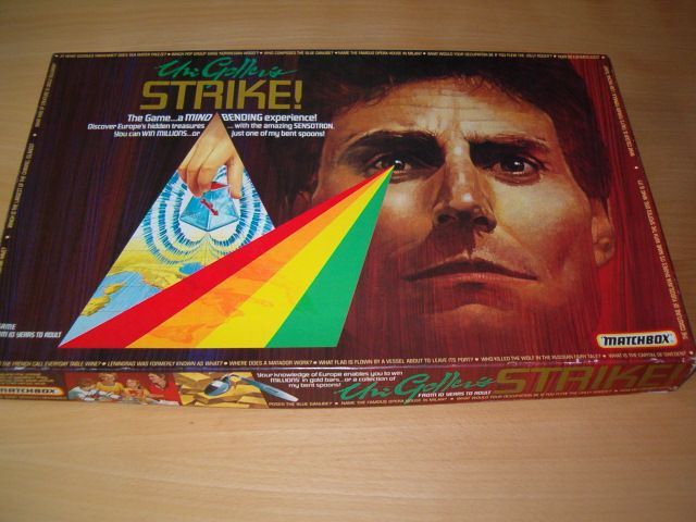 Coperta Uri Geller's Strike!