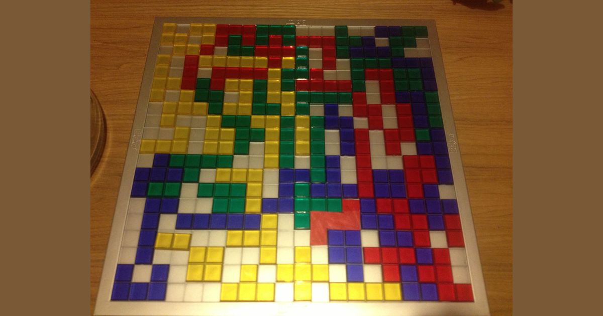 Comparing Similar Games Episode 1 Putting Abstract Shapes in a Pattern