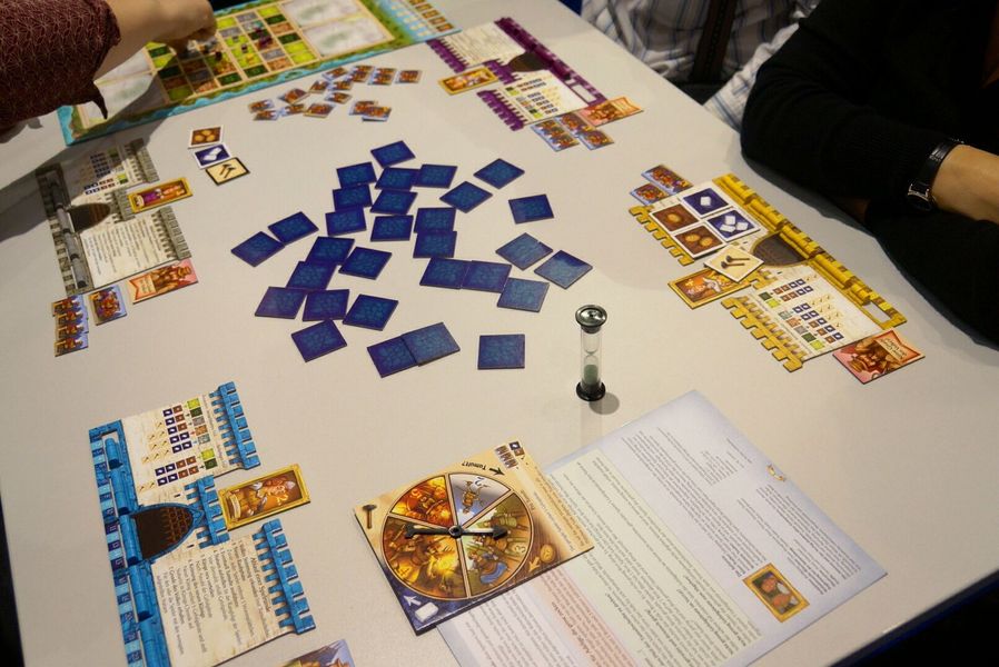 Game play @ Essen Spiel 2015