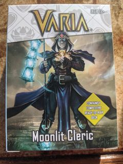 Varia: Moonlit Cleric