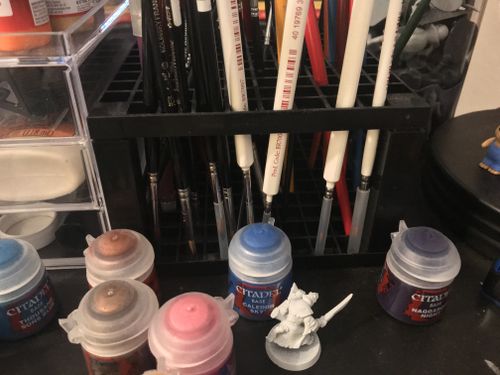 Army painter brushes: Is this normal? Second one that is ending