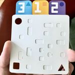 After 75+ plays, I just noticed one square of one…