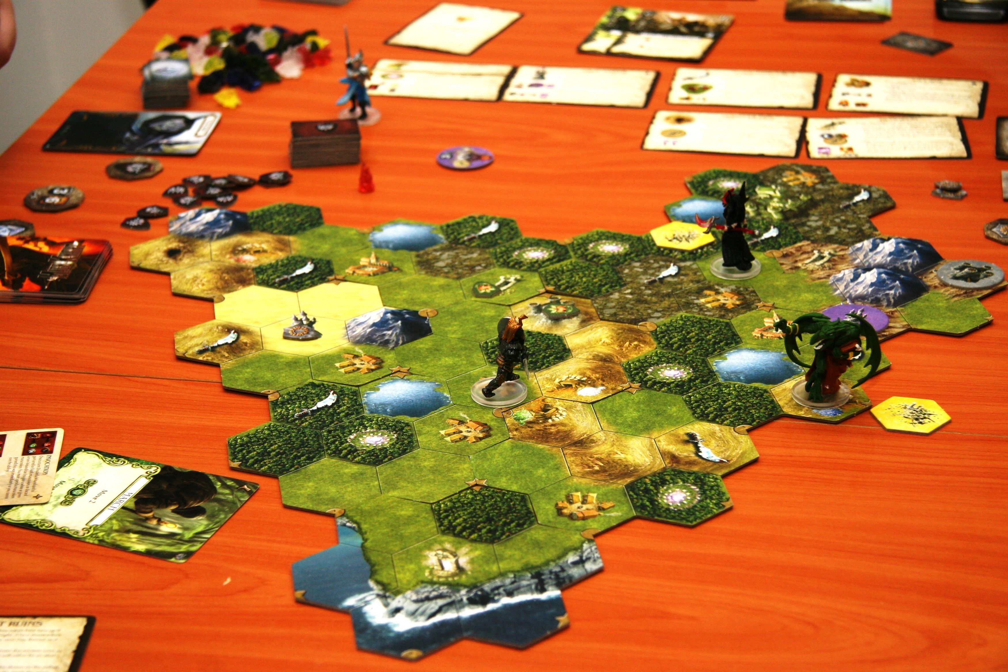 その他 Mage Knight Board Game Amazon.com: WizKids Mage Knight Board Game (Standard Edition