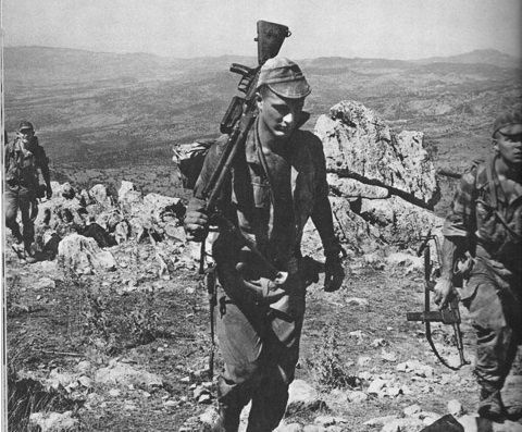 SAVAGE WAR OF PEACE: A Solitaire Game of the Algerian War (1954-1962).