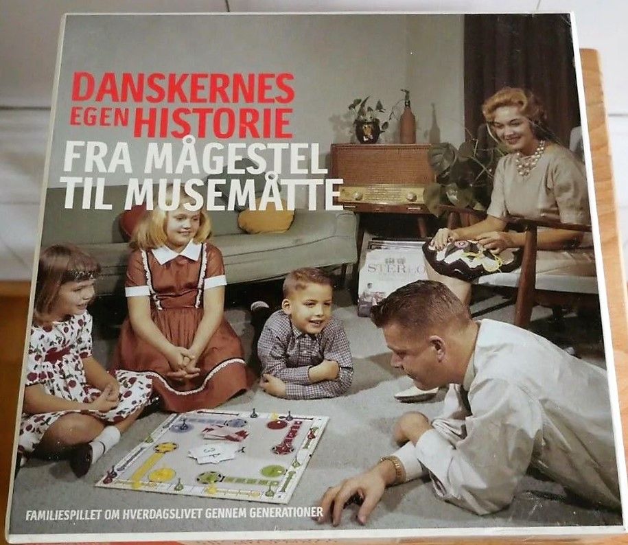 Danskernes Egen Historie