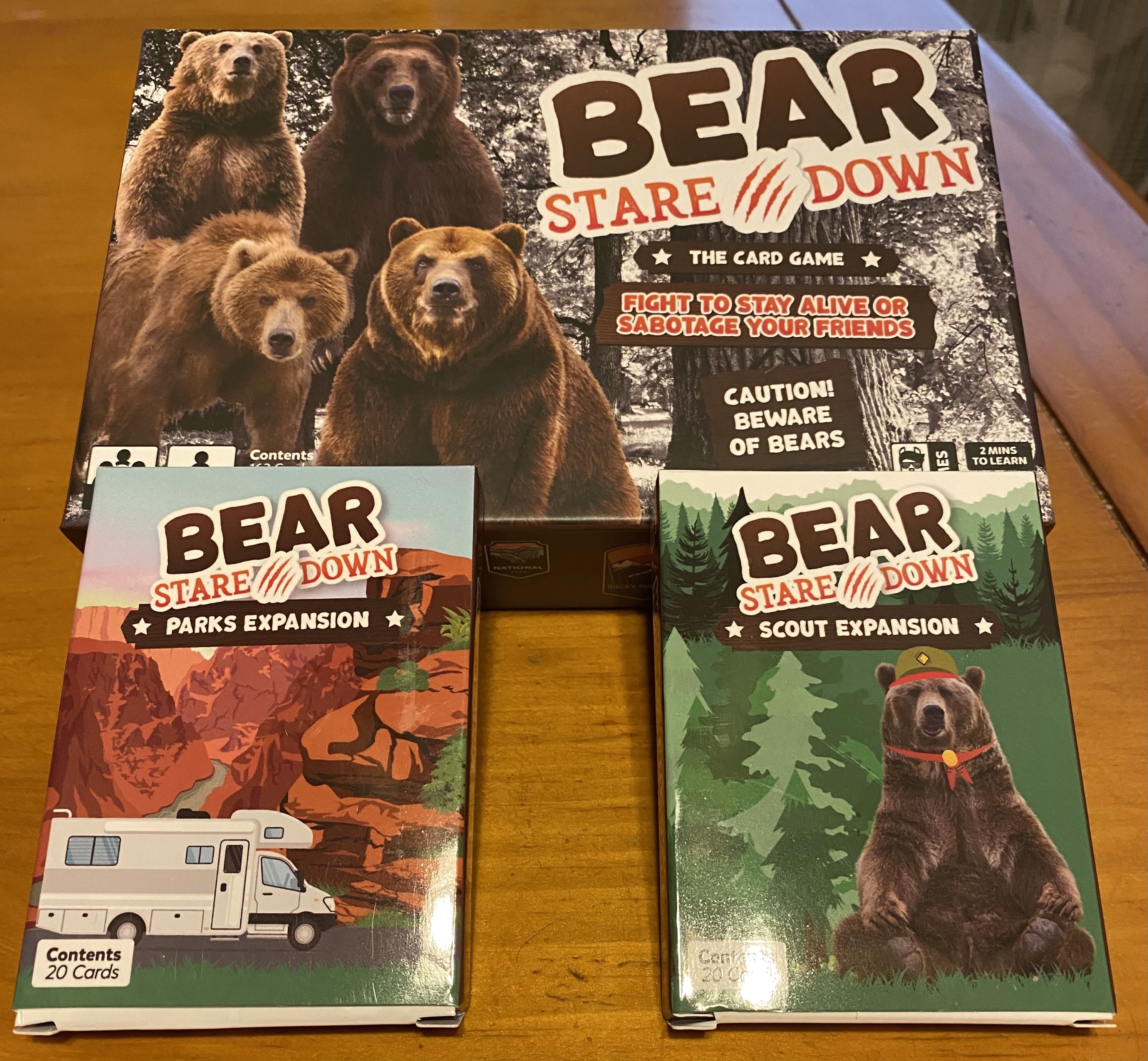 Bear Stare Down: The Card Game doboz