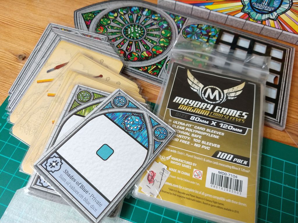 sagrada card sleeves Fate Grand Order Ink Art Alter FGO Holographic Comes with 100 Standard size card sleeves for trading cards measuring up to 63x88 mms (2 x3 ) Ultimate Guard Katana Card Sleeves: