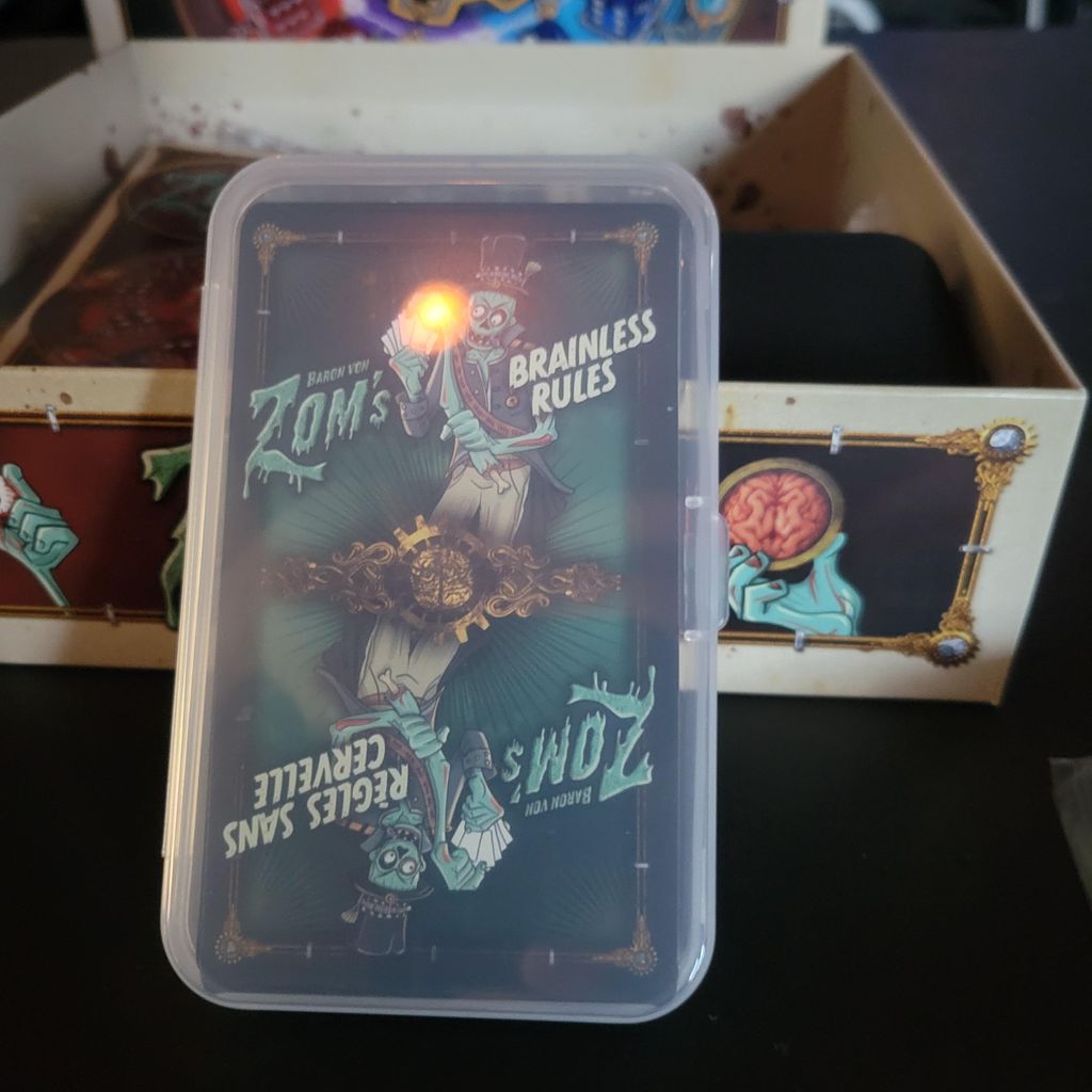 Illustration 4 de Baron von Zom's Dice of the Undead