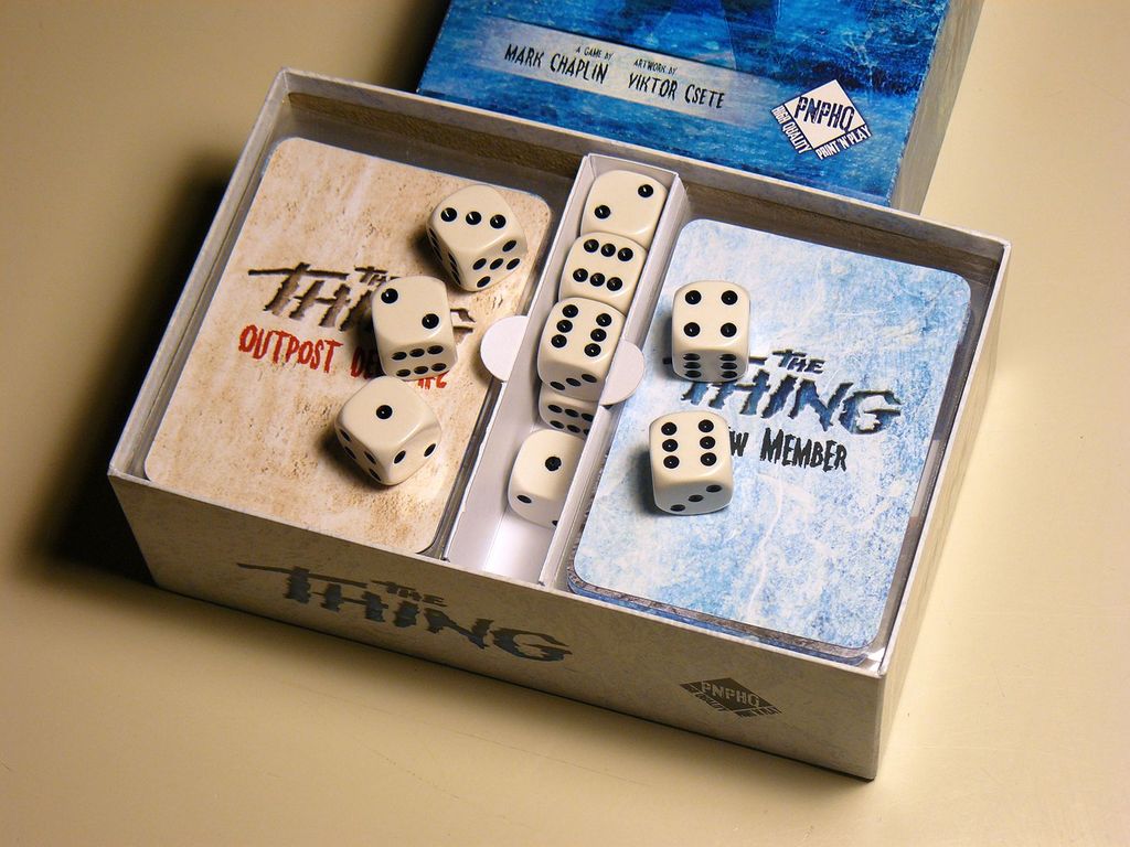 Illustration 5 de The Thing: The Boardgame & The Cardgame