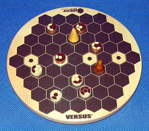 Illustration 2 de VERSUS
