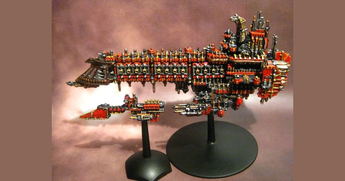 Warhammer 40k космический корабль империума. Готика вархаммер. Имперский крейсер вархаммер 40000. Готика вархаммер. Готика вархаммер.