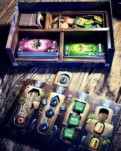 The Last Droids - A Short review by Shelf no Shame | BoardGameGeek