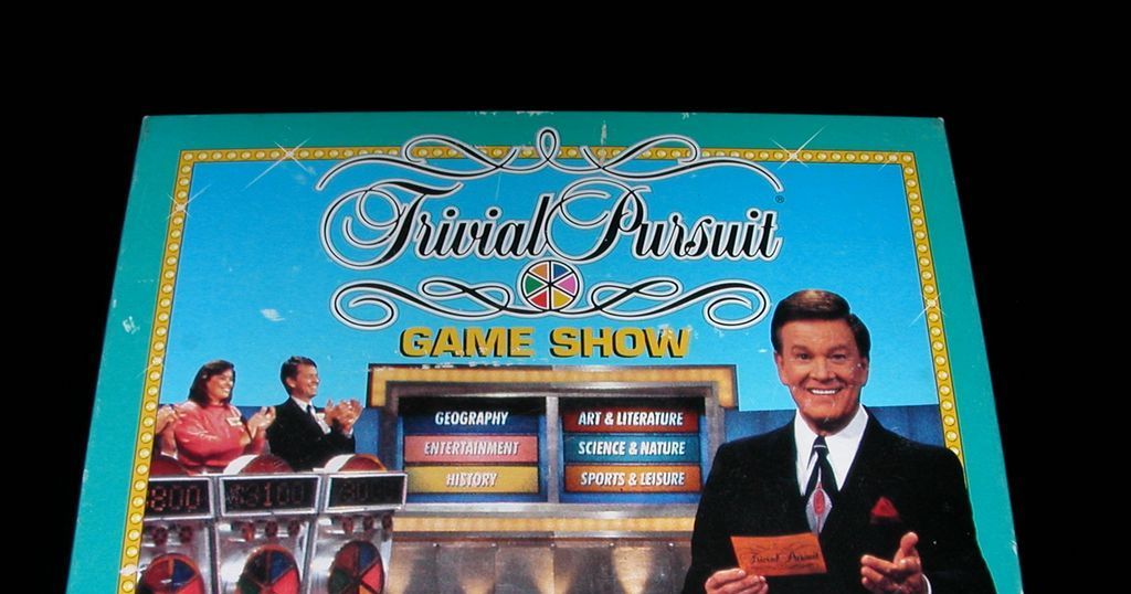 Trivial Pursuit Game Show Board Game BoardGameGeek