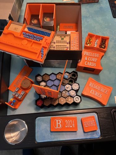 Sleeved cards don't fit in the Big Box | BoardGameGeek