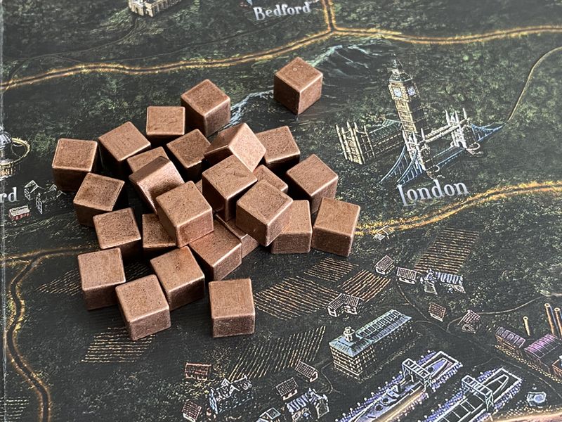 Pimp my game: Bronze cubes for the Brits