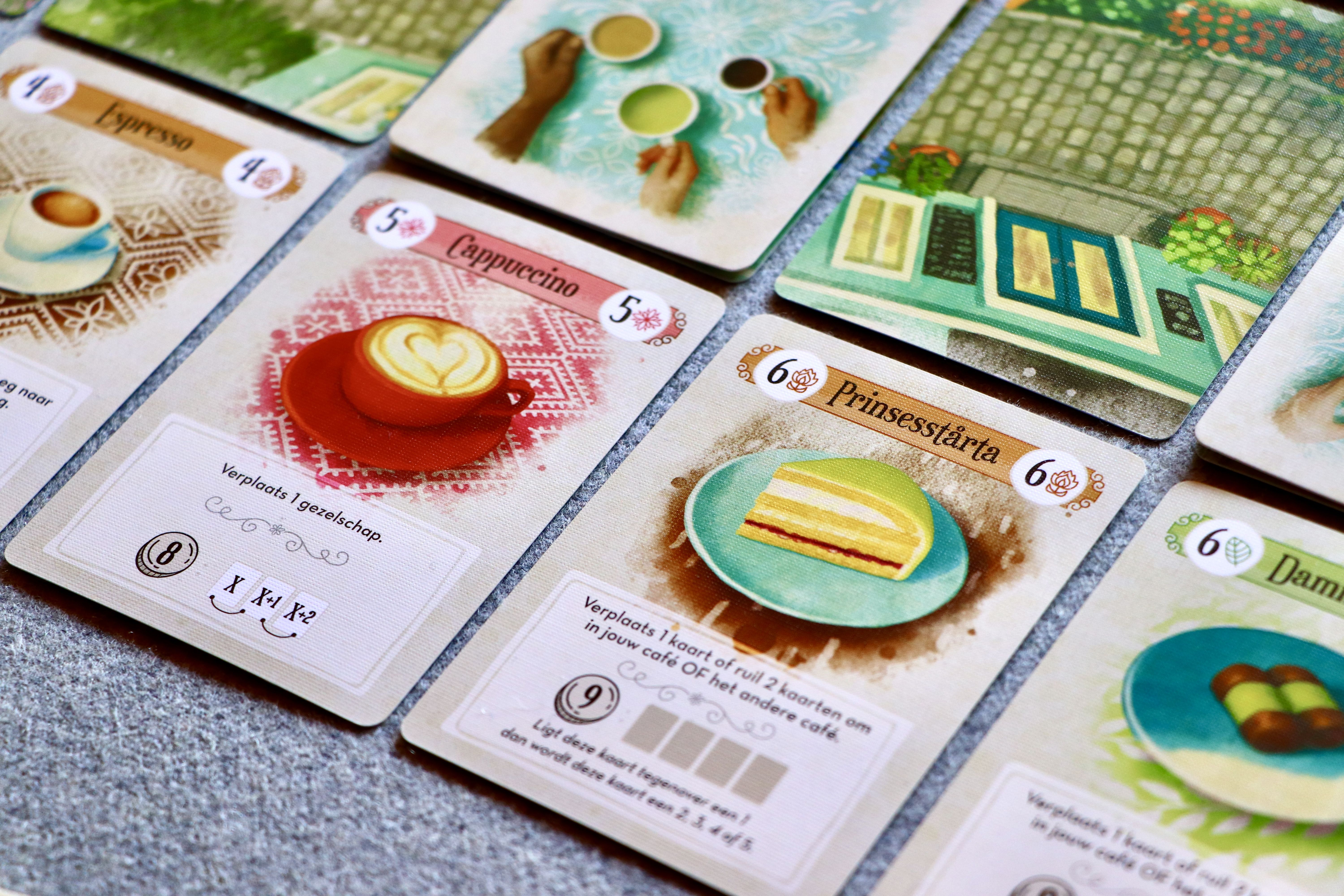 Games with delicious-looking pastries, cakes, biscuits, desserts...