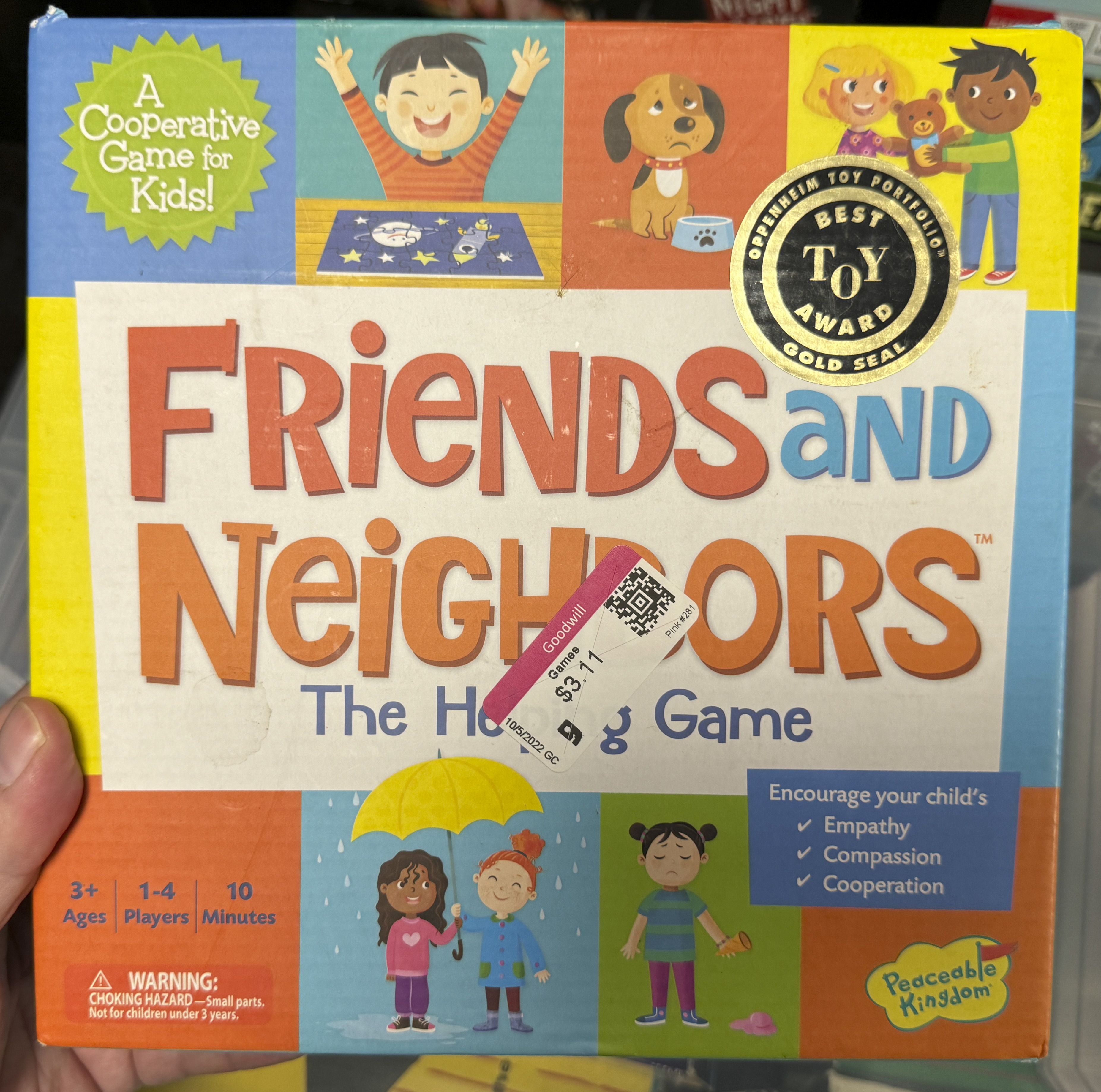 Friends and Neighbors: The Helping Game