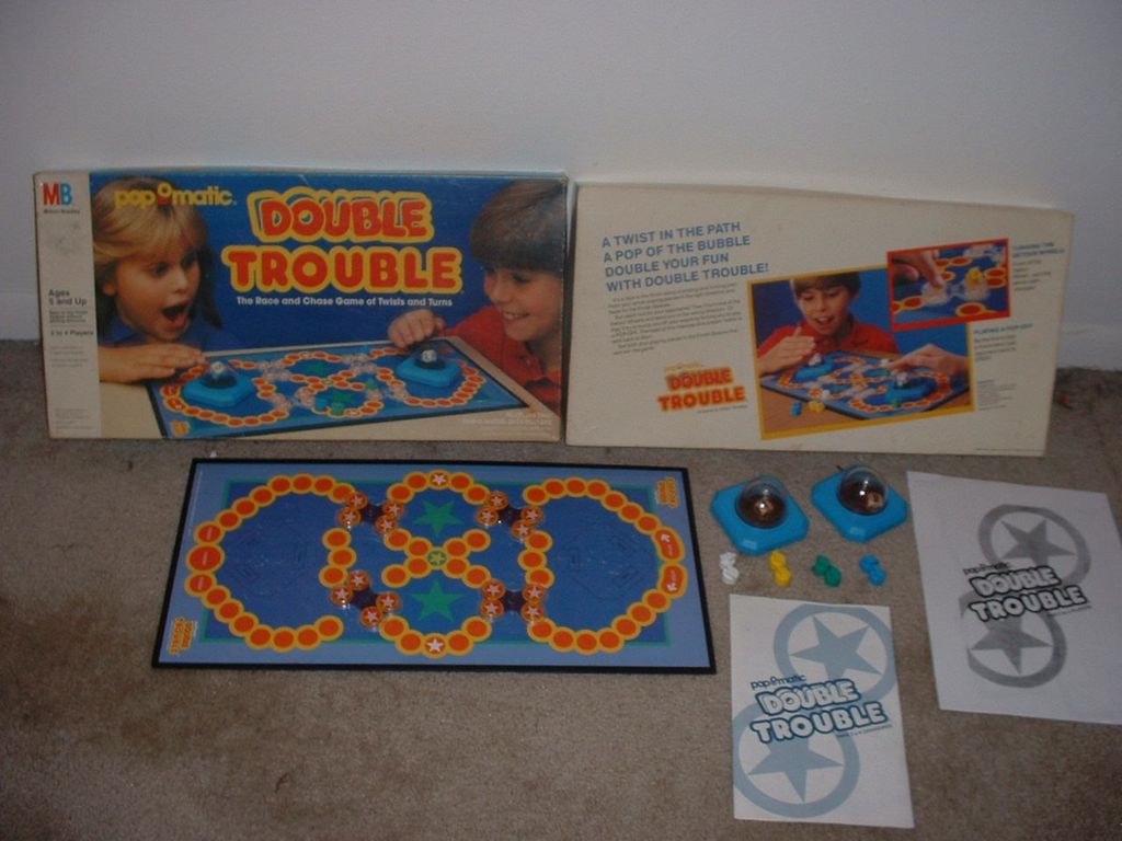 Illustration 11 de Double Trouble - Roll Dice, Play Cards, Push Your Luck!