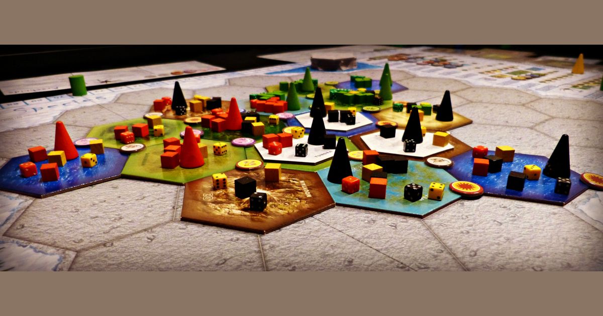 Modifying Games for Vision-Challenged Players: Qwirkle and Incan