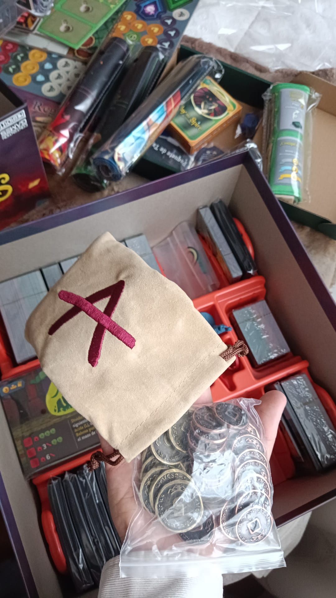 SLAY THE SPIRE BOARD GAME UNBOXING visual data 5