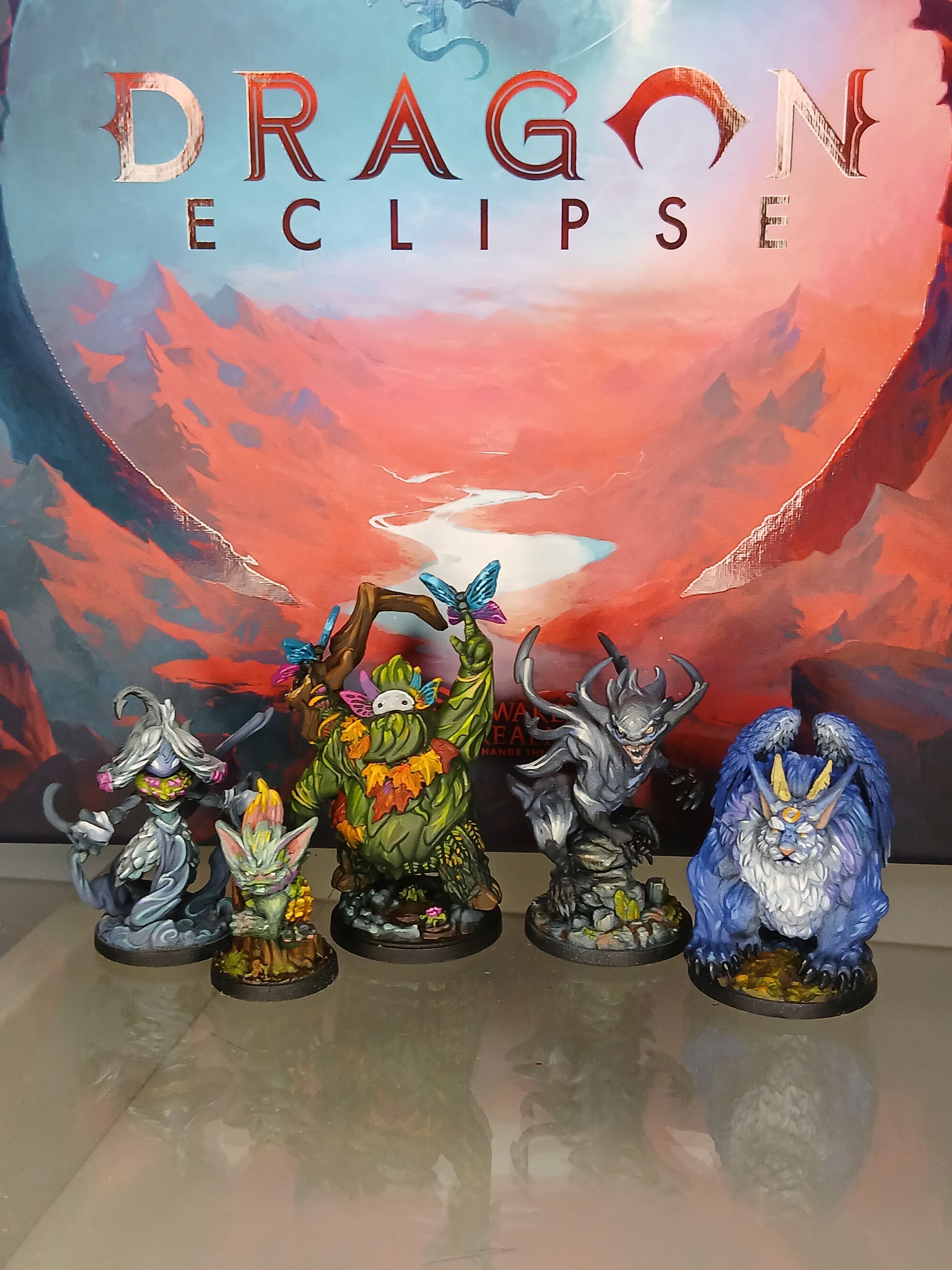 Dragon Eclipse – Édition Kickstarter – Royaumes Éveillés – Figurines Peintes