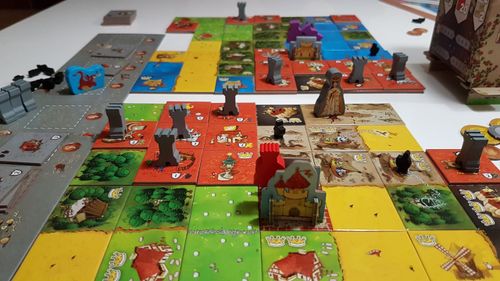 Board Game: Queendomino