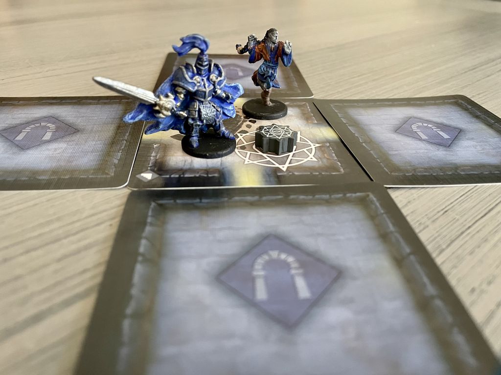 Zezili & Sir Gamelyn Delve into the Tiny Epic Dungeon