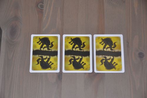 Different colored card backs | BoardGameGeek