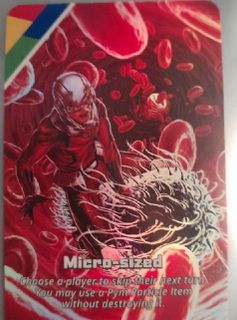 UNO Ultimate: Ant-Man – Micro-Sized Foil Chase Card