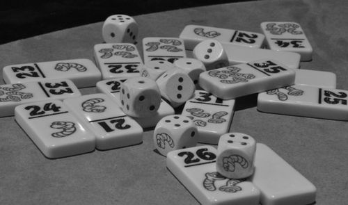 GitHub - ttencate/pickomino: An experimental AI for the dice game Pickomino
