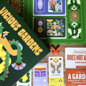 Carte e tabellone di gioco in azione