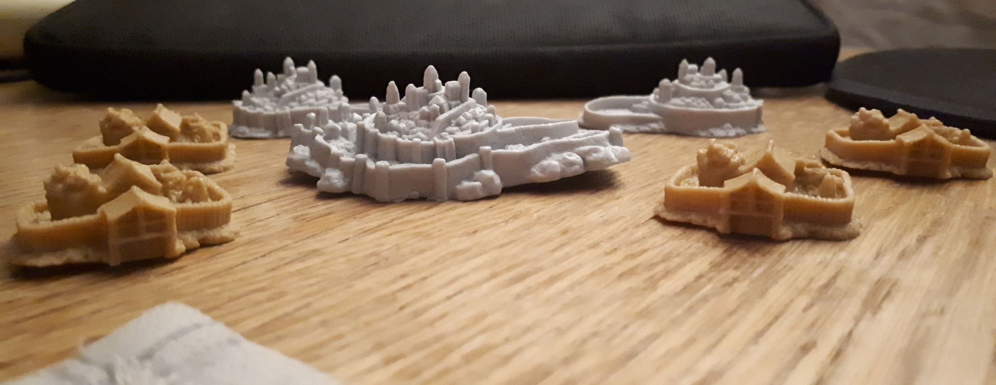 Warped Miniatures are a major nuisance | Inis