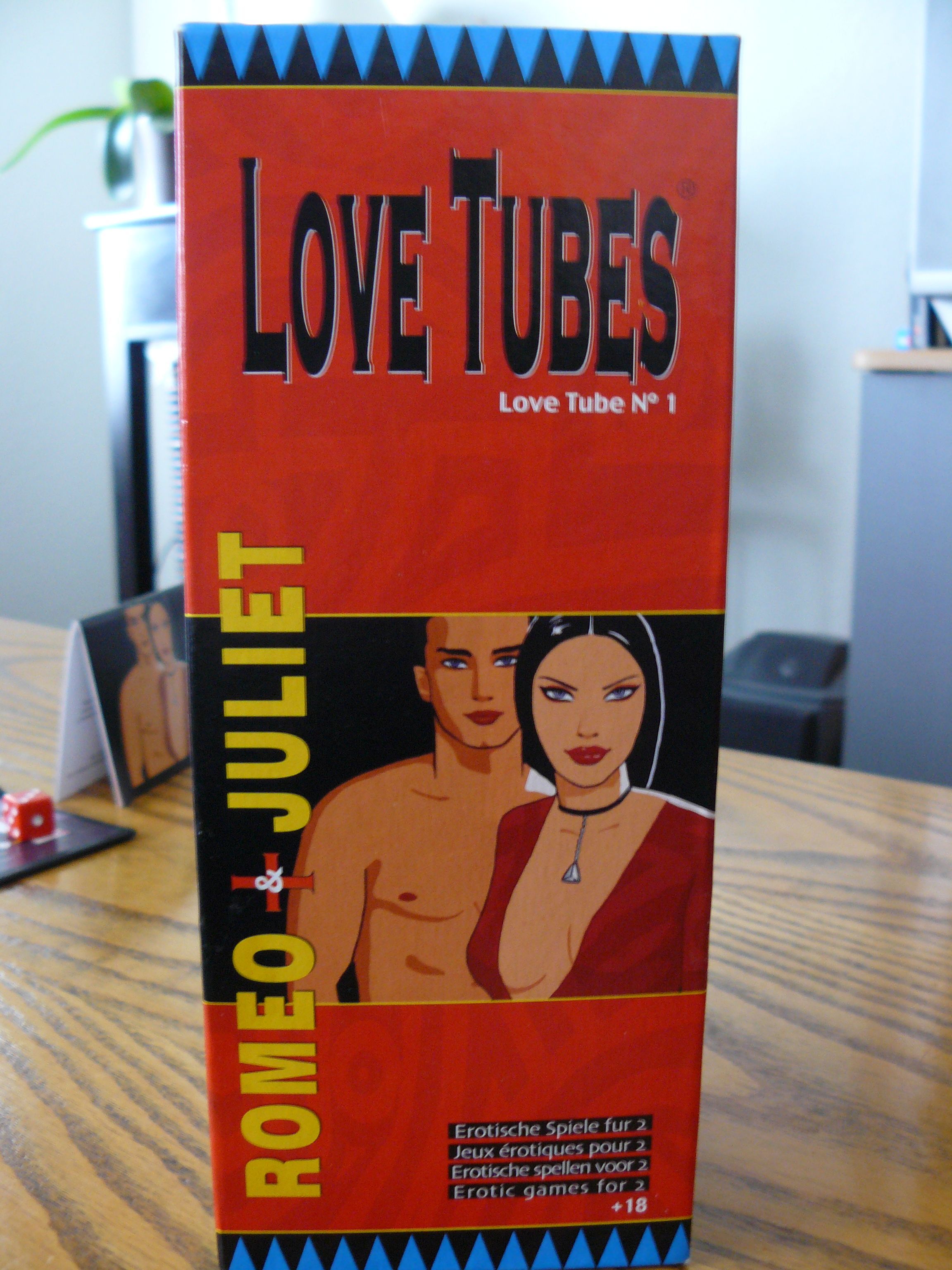 Love Tubes n° 1: Romeo + Juliet cover