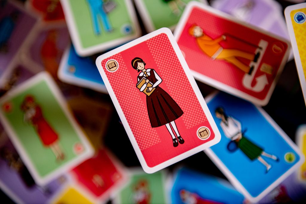 Bus & Stop - review @ BoardGameColors | Bus & Stop
