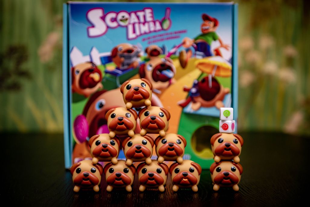 "Tongues out!" @BoardGameColors